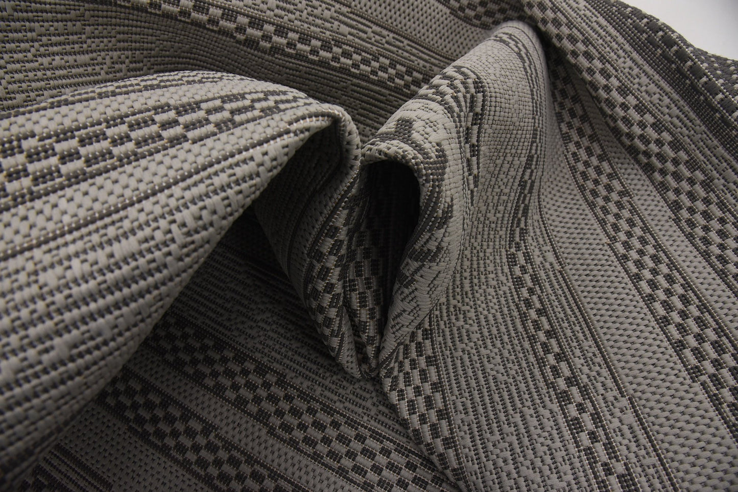 Unique Loom Outdoor Border Collection Area Rug - Lines (9' x 12' 2" Rectangle, Gray/ Silver)