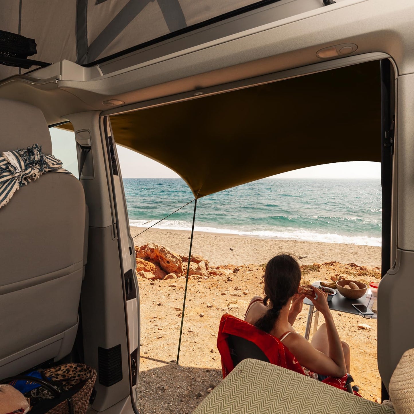 TIMBER RIDGE 19x9.8ft Retractable Car Awning with Blackout Coating, 186ft² Roof Rack Pull-Out Sun Shade Overland Camping, UPF50+ Waterproof Sun Shelter for Vehicle/Truck/Jeep/SUV/Van Tan
