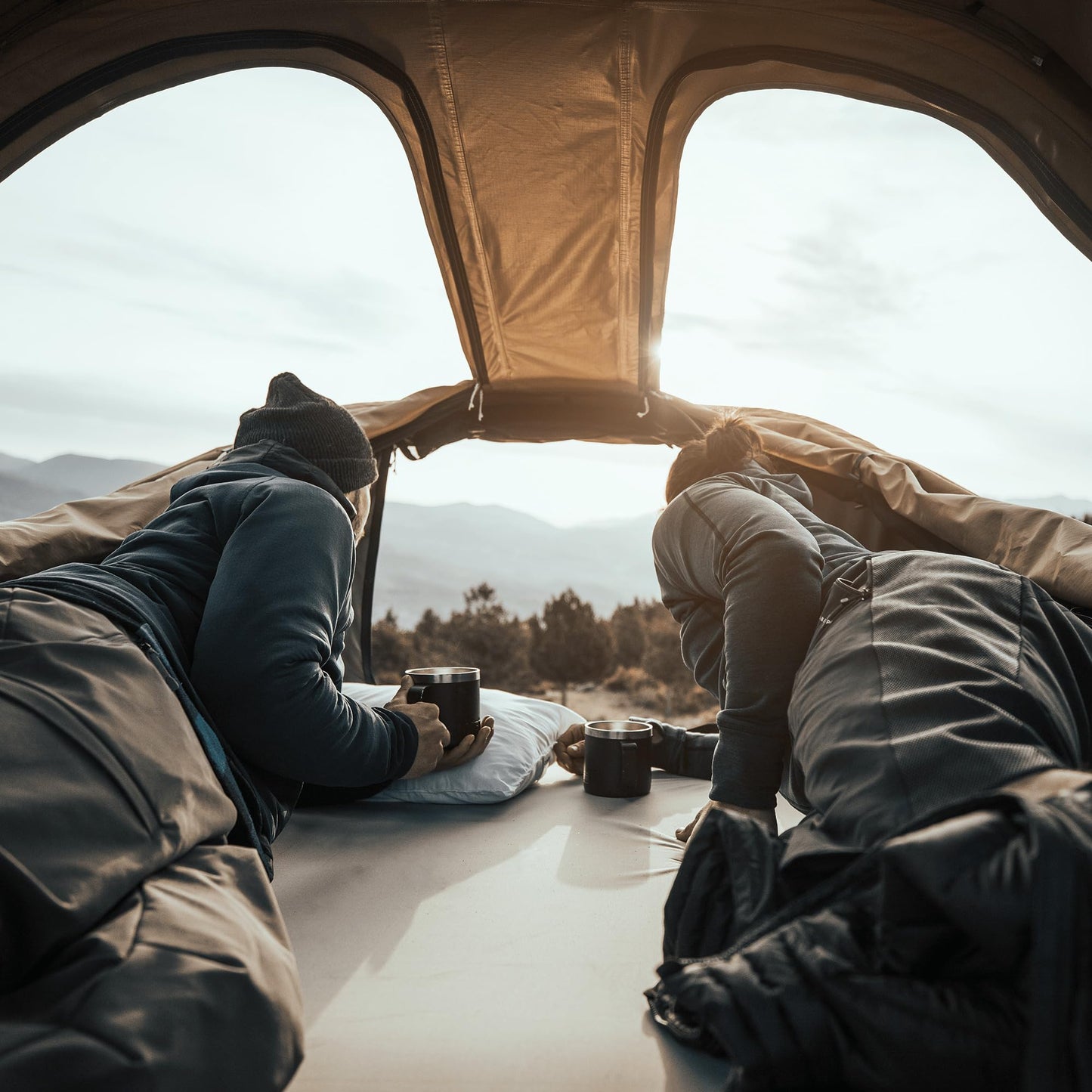 Thule Approach M - Slate - Soft Shell Rooftop Tent - 3 Person Tent - Luxurious Dual-Density Memory Foam Mattress Included - Large Panoramic Windows with Breathable mesh - Lockable mounting Brackets