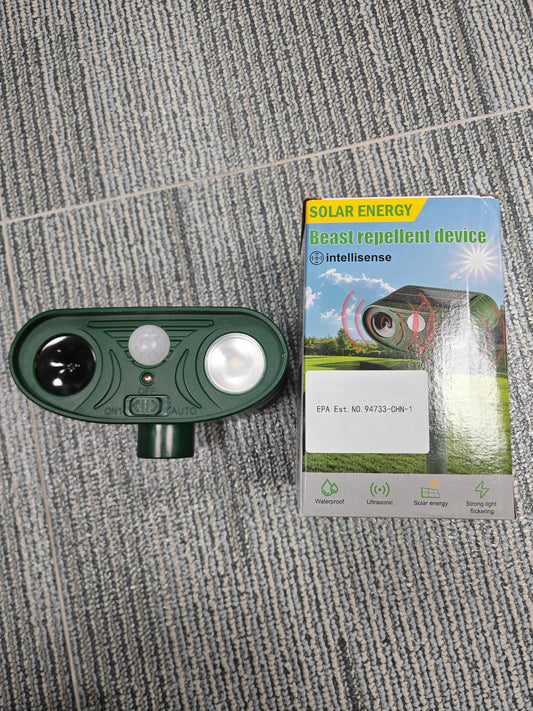 2026 Upgraded Ultrasonic Solar Animal Repellent Outdoor, Deer Repellent Devices Waterproof, Cat Repellent Outdoor with Motion-Activated Deterrent