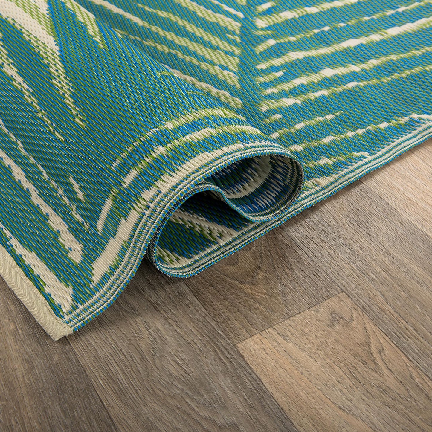 Rugshop Tropical Floral Reversible Crease-Free Waterproof Premium Recycled Plastic Outdoor Rugs for Patio,Backyard,RV,Deck,Picnic,Trailer,Beach,Camping Green 7'10" x 10'
