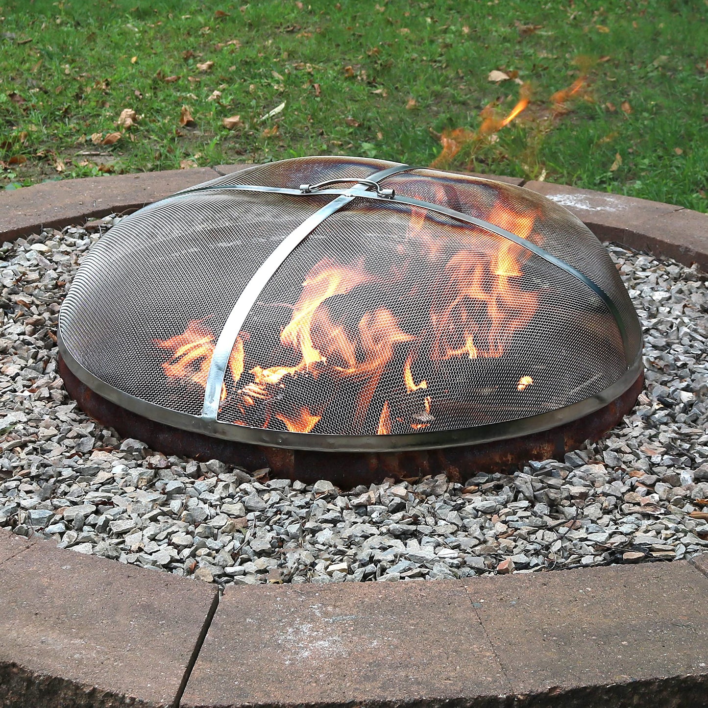 Sunnydaze Round Fire Pit Screen Cover - 40-Inch Stainless Steel Mesh Fire Pit Spark Screen - Spark Lid Top Cover with Handle